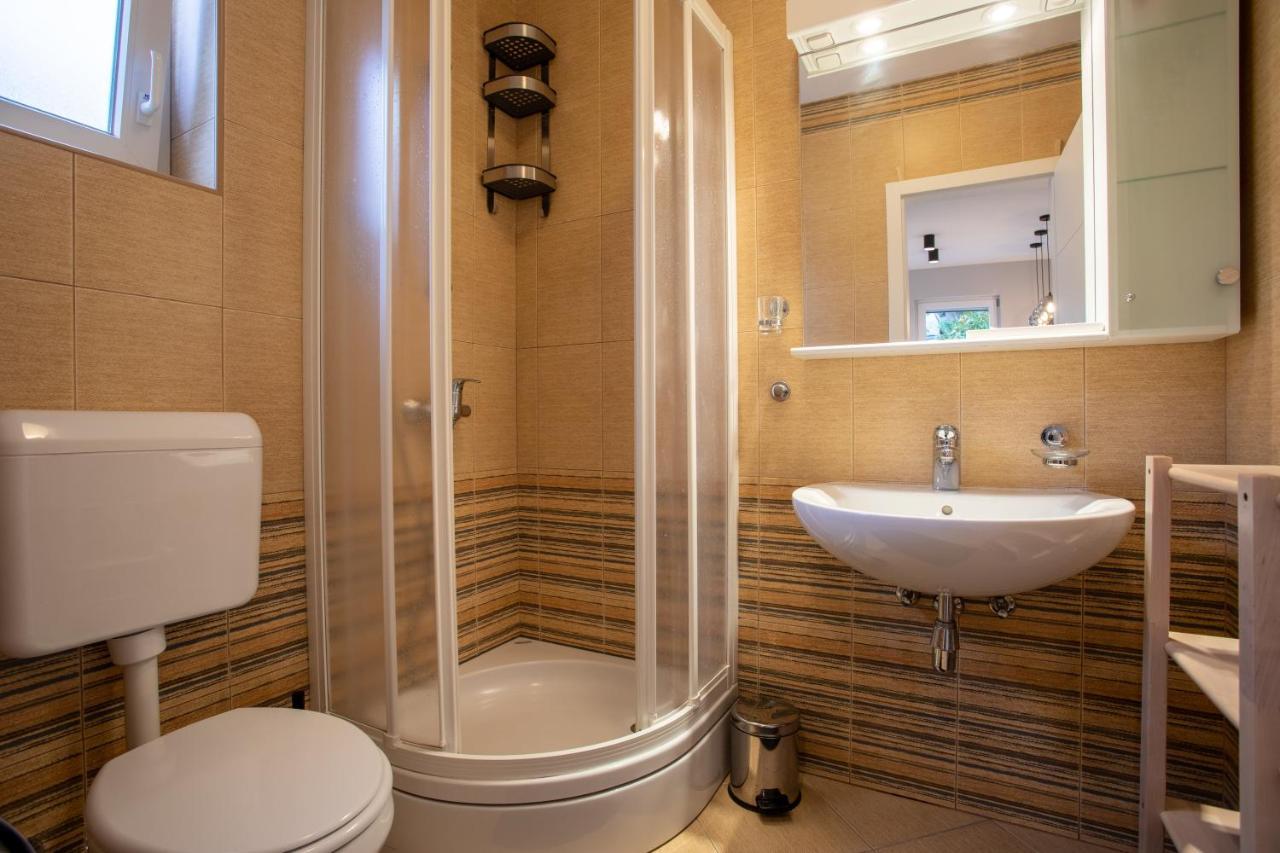 Happy Apartments Baska Екстер'єр фото