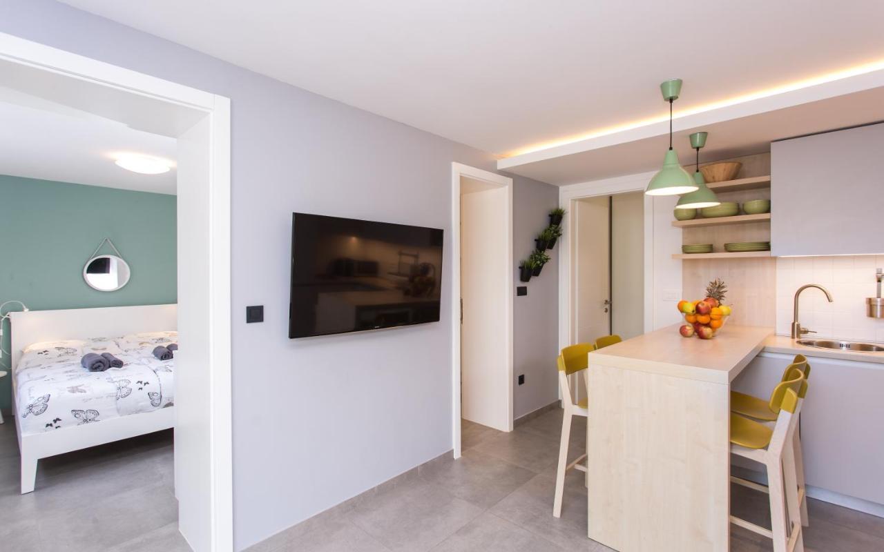 Happy Apartments Baska Екстер'єр фото