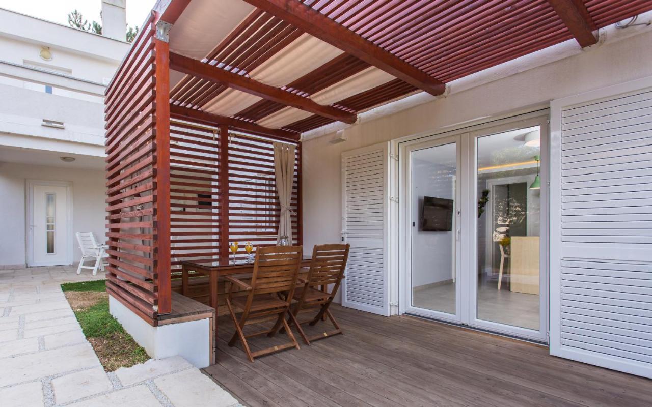 Happy Apartments Baska Екстер'єр фото