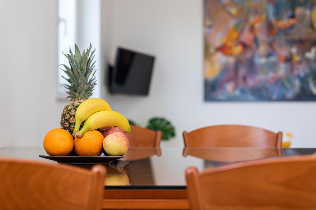 Happy Apartments Baska Екстер'єр фото