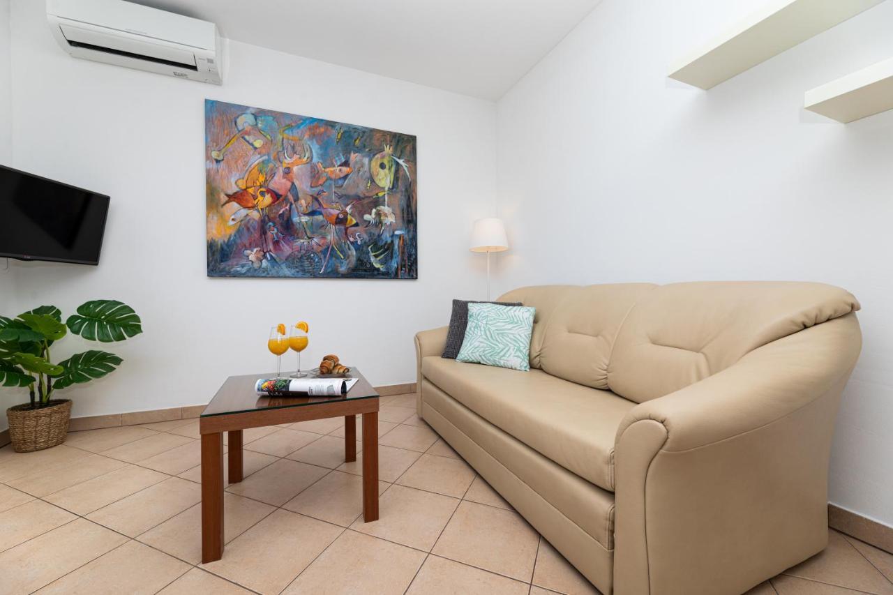 Happy Apartments Baska Екстер'єр фото