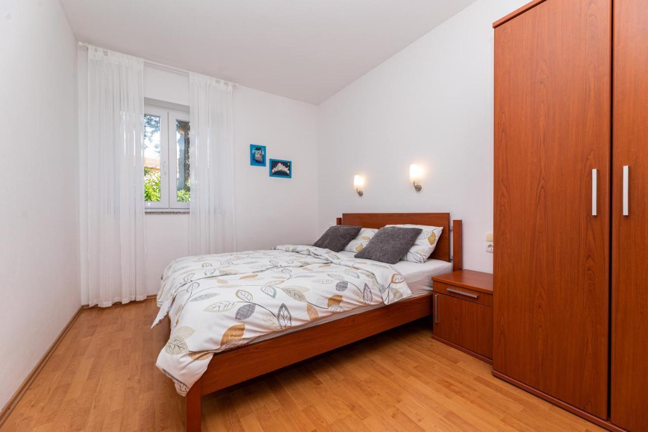 Happy Apartments Baska Екстер'єр фото